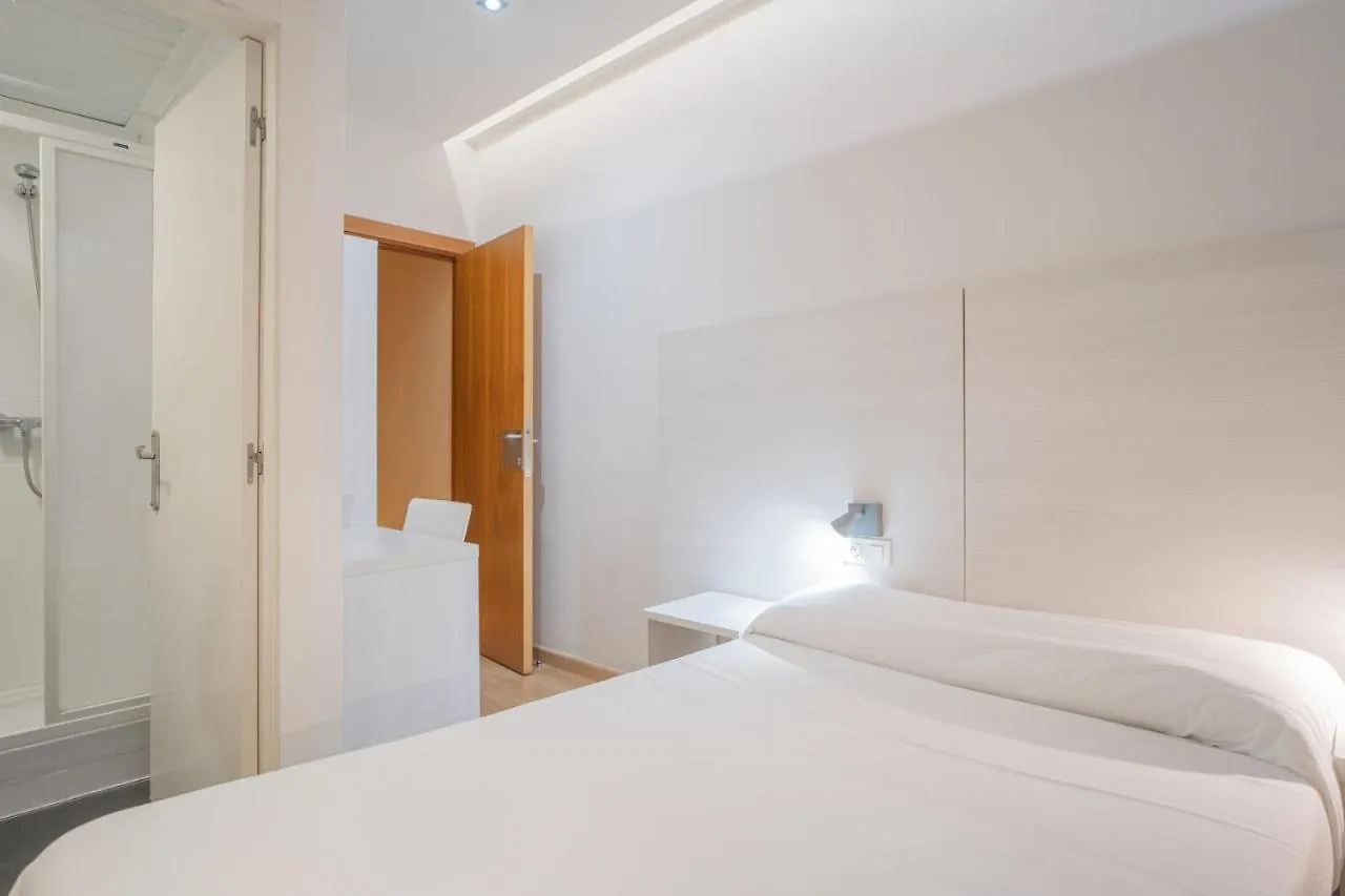 Πανσιόν Hostal Fina Βαρκελώνη