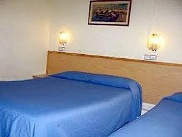 Πανσιόν Hostal Fina Βαρκελώνη