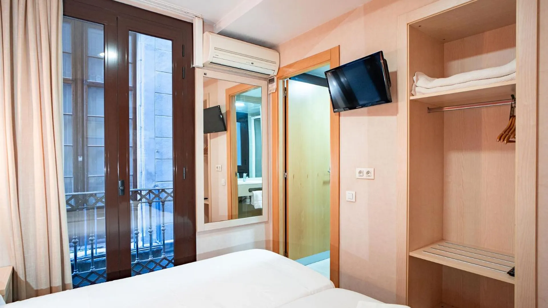 Pensionat Hostal Fina Barcelona