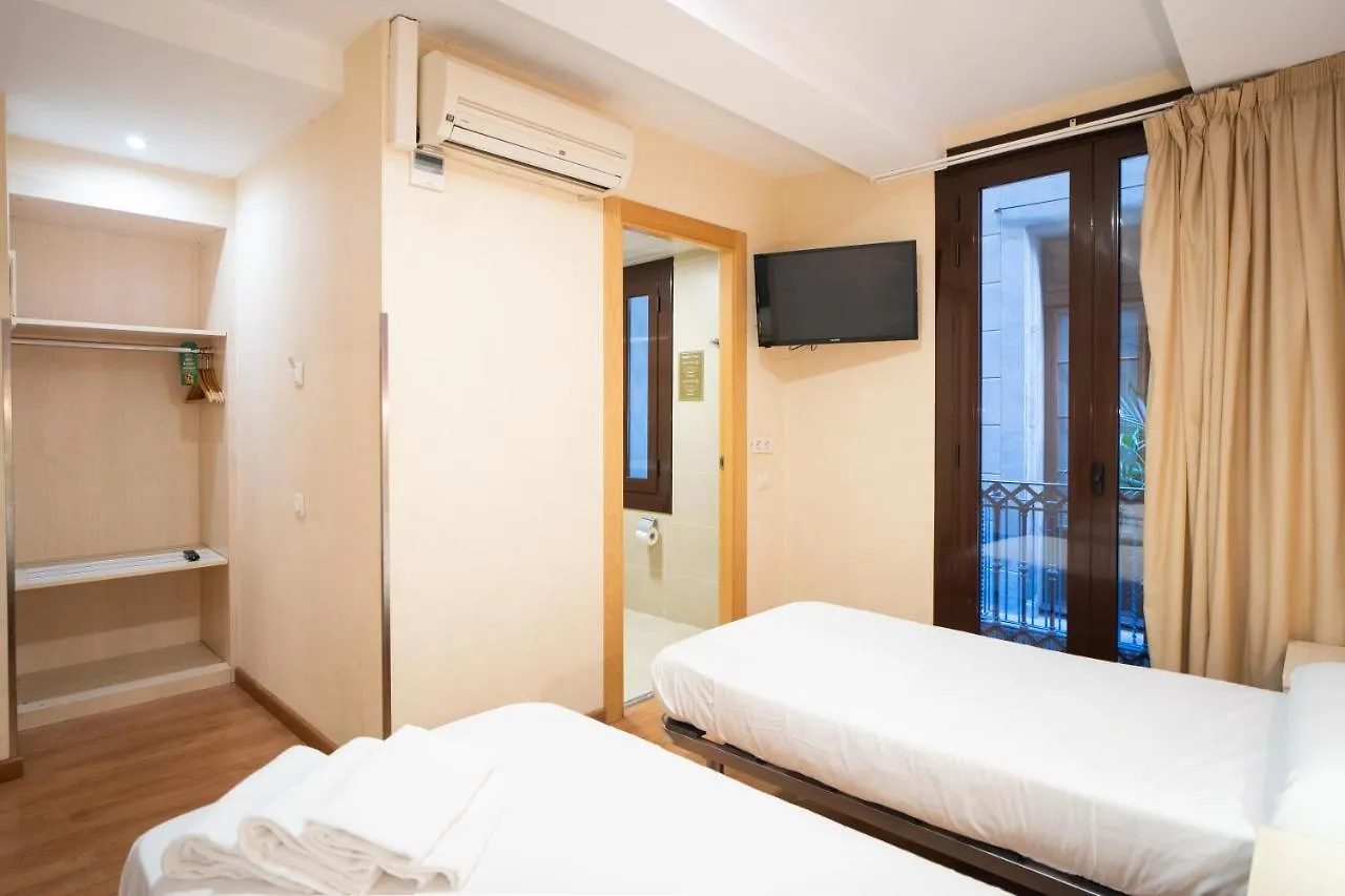 Guest house Hostal Fina Barcelona